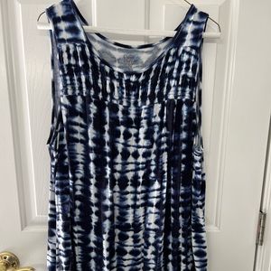 Croft & Barrow Blue and White Tie-Dye 1X Tank